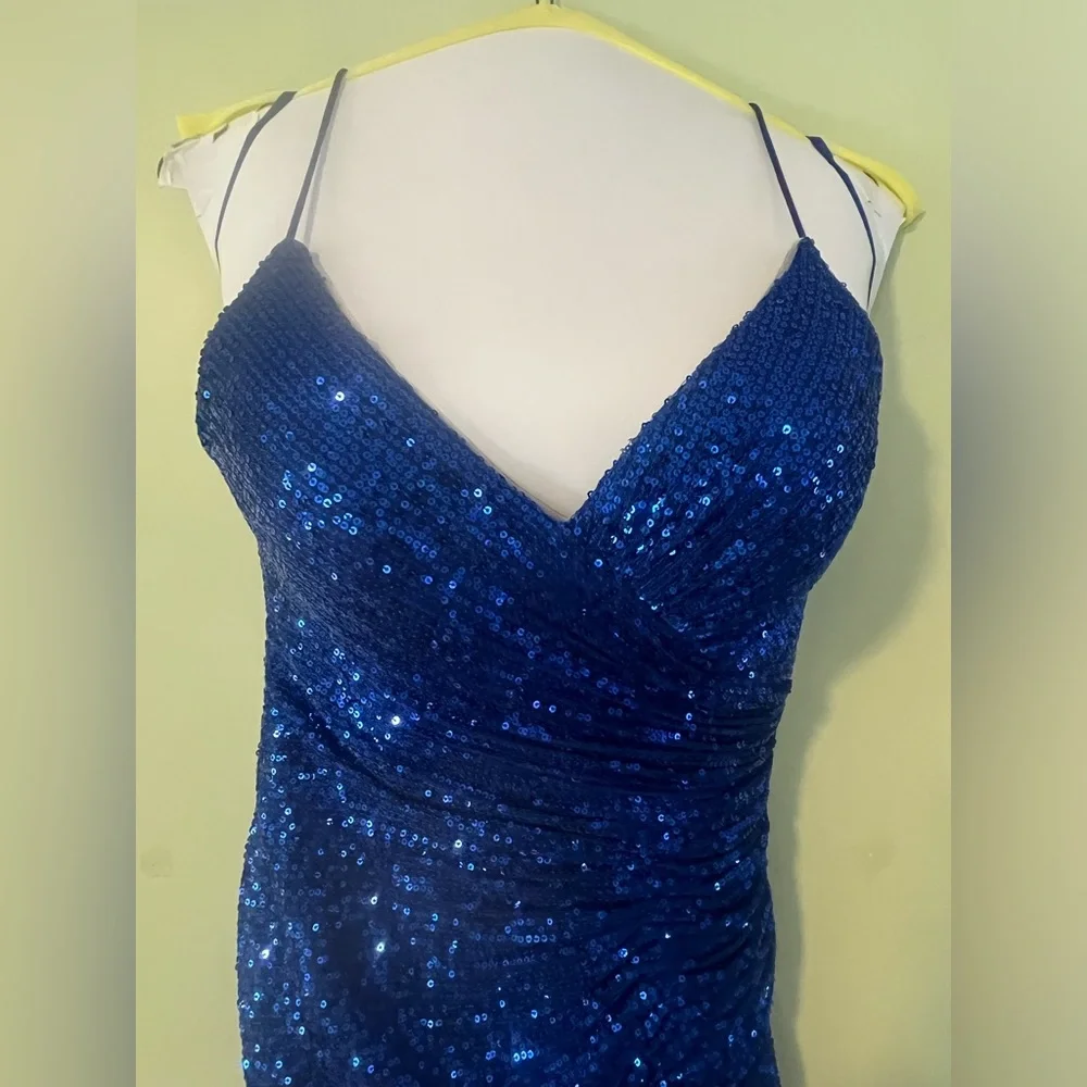 Prom Dress - Picture 4 of 8